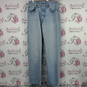 Levi's Light Blue Straight Leg Women's Jeans